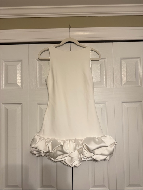 Zara Dresses & Skirts - Zara White Ruffled Hem Sleeveless Mini Dress